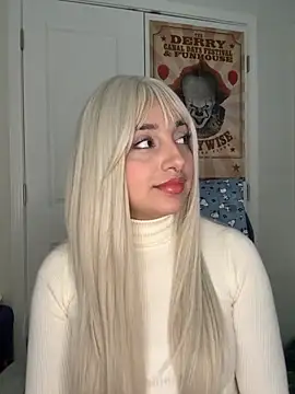 CharmingMaddie online show from December 2025 06:47:02 PM