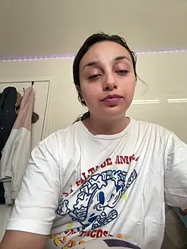 CharmingMaddie online show from June 2026 04:52:02 PM