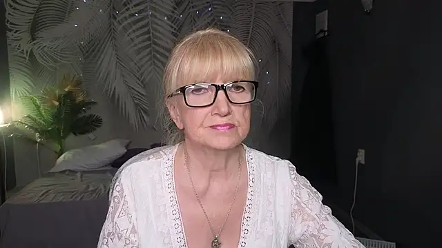 Sabina Ros online show from April 2026 07:22:01 AM