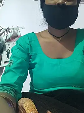 Love-pari077 online show from November 2025 03:38:02 PM