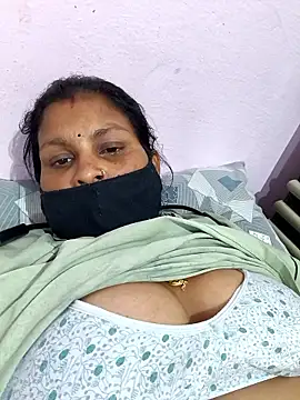 Love-pari077 online show from April 2026 04:18:01 PM