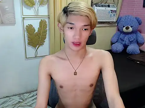 Snapshot of fuckerfriendsxx chatting on May 2026 05:57:02 AM fuckerfriendsxx online show from May 2026 05:57:02 AM