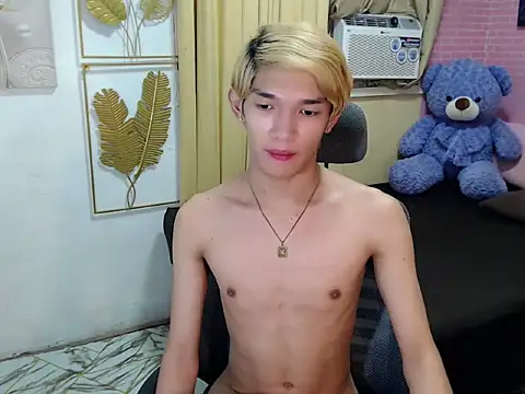 Snapshot of fuckerfriendsxx chatting on May 2026 09:16:01 AM fuckerfriendsxx online show from May 2026 09:16:01 AM