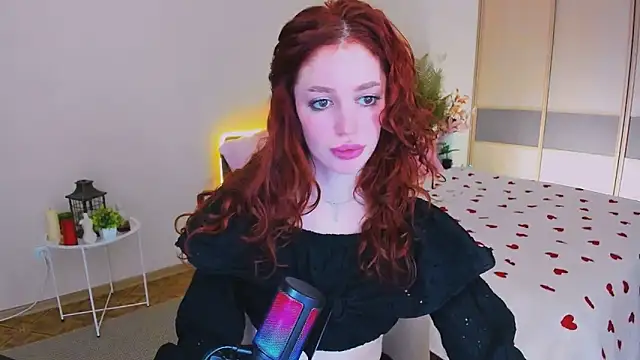 Snapshot of ChristinaConteeree chatting on May 2026 11:48:01 AM ChristinaConteeree online show from May 2026 11:48:01 AM
