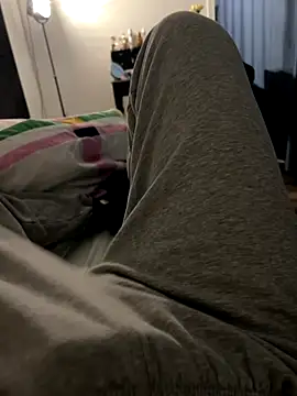 Frankieyyy1 online show from November 2025 09:41:02 PM