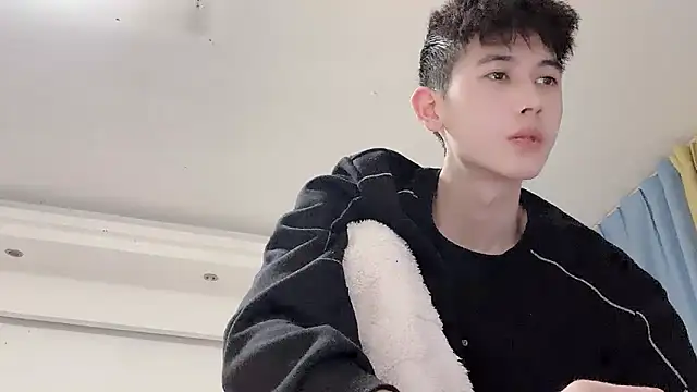 xiaojie2563 online show from March 2026 03:38:02 PM