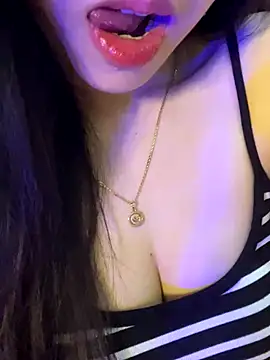 Mon monbaby online show from November 2025 06:44:02 PM