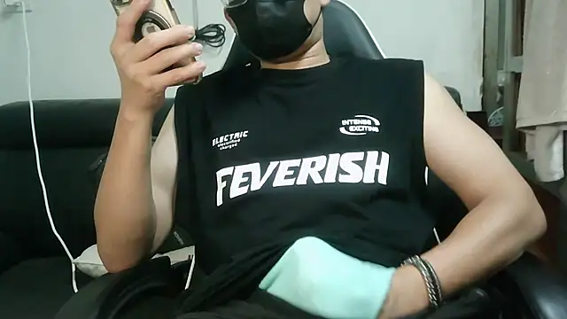 bigbb101011 online show from December 2025 02:56:02 PM