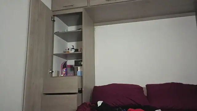 Candela    online show from April 2026 02:49:02 AM