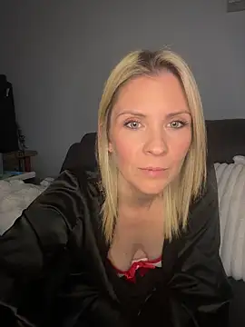 Lexi-Lux-X online show from January 2026 02:39:01 AM