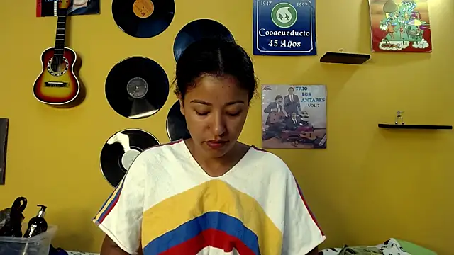 Snapshot of meisevil77 chatting on February 2026 02:43:01 AM meisevil77 online show from February 2026 02:43:01 AM