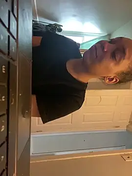 Snapshot of Velvetraexo chatting on April 2026 04:49:01 PM Velvetraexo online show from April 2026 04:49:01 PM