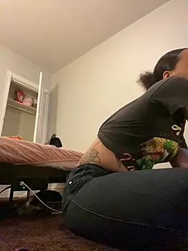 Snapshot of Velvetraexo chatting on April 2026 08:59:01 PM Velvetraexo online show from April 2026 08:59:01 PM