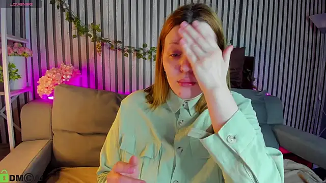 Michele Greenn online show from February 2026 01:02:01 AM