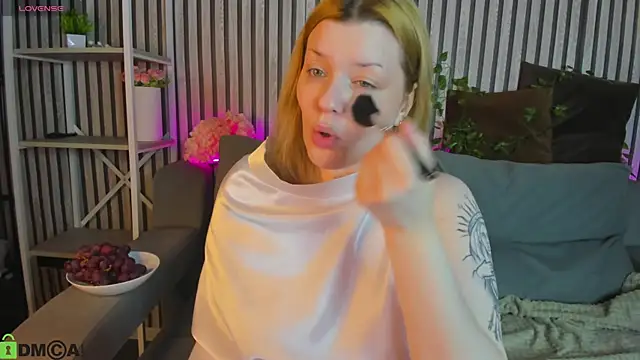 Michele Greenn online show from April 2026 01:10:01 AM