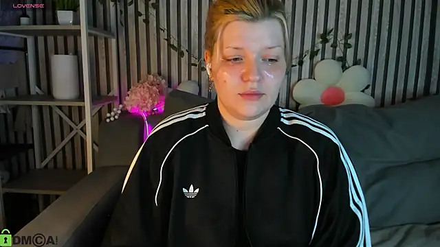 Snapshot of Michele_Greenn chatting on July 2026 01:13:01 AM Michele Greenn online show from July 2026 01:13:01 AM