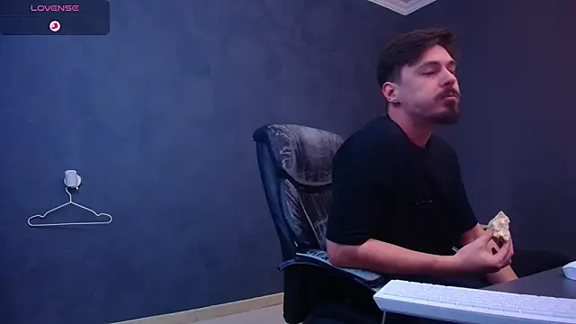 EnzoRace online show from January 2026 05:11:01 AM