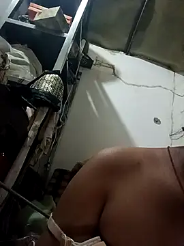 lavishalove online show from April 2026 09:21:02 AM