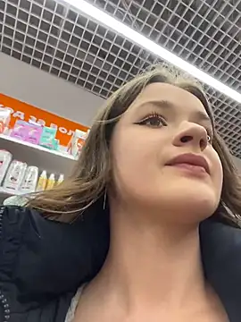 KittyQueeny online show from December 2025 11:16:02 AM