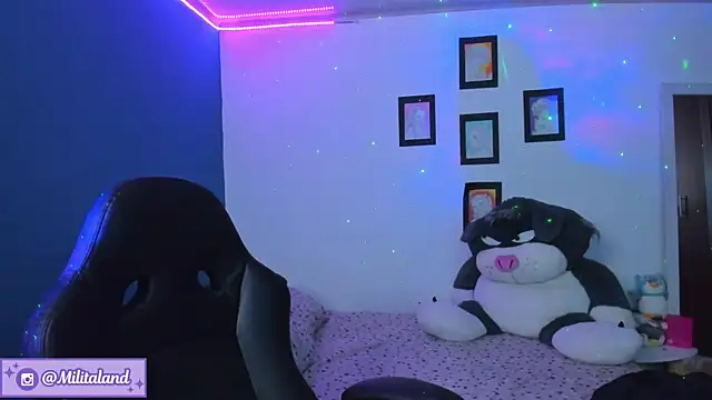 milita houston online show from September 2025 09:06:02 PM