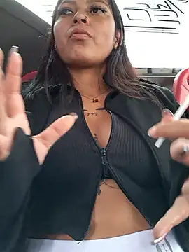 LunaHot 777 online show from October 2025 07:34:02 PM