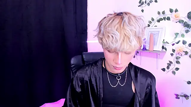 Cooperrosscute233 online show from September 2025 08:01:02 PM