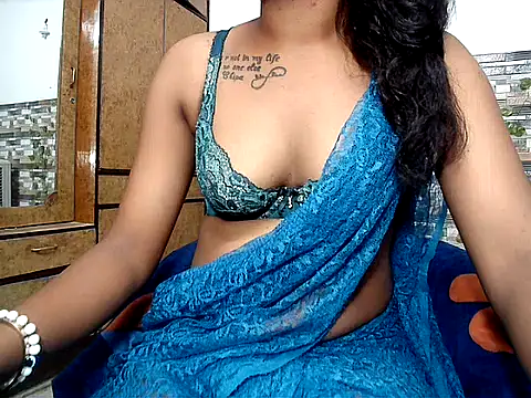 Snapshot of HOT_AARVI11 chatting on September 2025 04:42:01 PM HOT AARVI11 online show from September 2025 04:42:01 PM