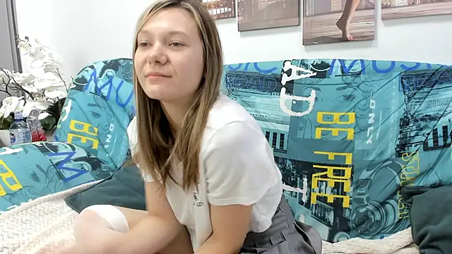 Sunny Sammy online show from September 2025 01:20:02 AM