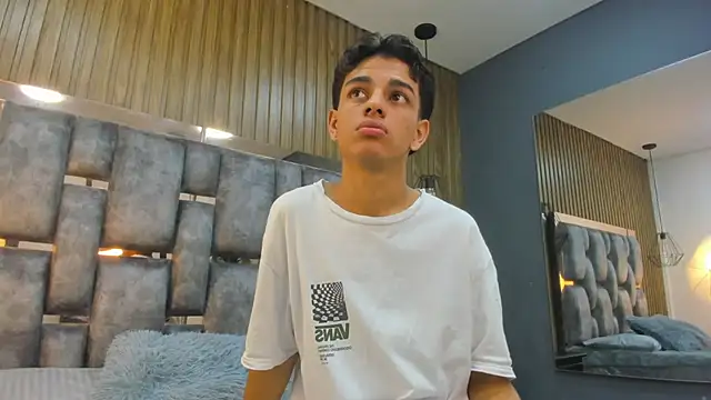 owen  johnson online show from March 2026 12:20:01 PM