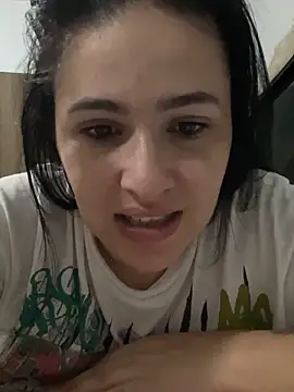 Snapshot of IvettSt_ chatting on June 2026 03:31:02 AM IvettSt online show from June 2026 03:31:02 AM
