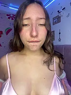 Tiara 19 online show from October 2025 11:00:02 PM