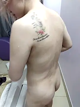 Jess-Thuy online show from October 2025 01:01:01 PM