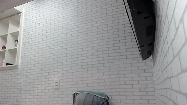 BombeiroHotx online show from March 2026 10:05:02 PM