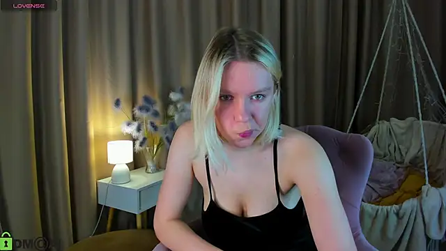 Casey Miller online show from October 2025 01:17:02 AM