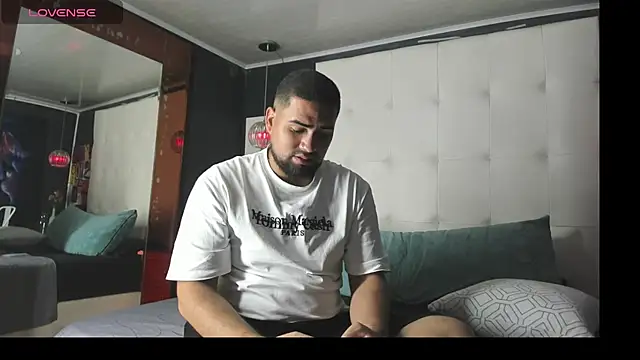 Yuber3 online show from January 2026 11:10:01 PM