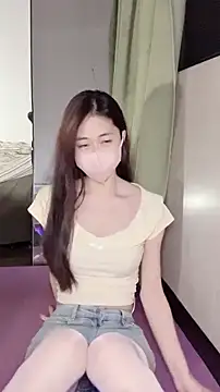 Ninii-b online show from September 2025 01:03:01 PM