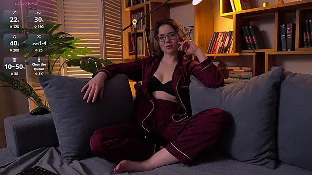 Sunny Teaze online show from February 2026 07:23:01 AM