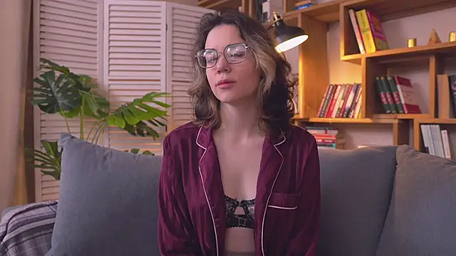 Sunny Teaze online show from February 2026 07:19:01 AM