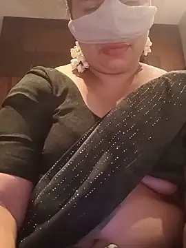 Snapshot of Tamil_Sivani chatting on June 2026 01:06:02 PM Tamil Sivani online show from June 2026 01:06:02 PM