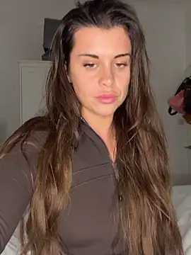 AlitaNova online show from November 2025 09:42:02 PM