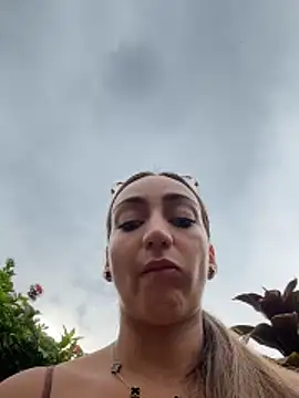 Ninabigtitied online show from February 2026 09:11:02 PM