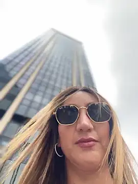 Ninabigtitied online show from March 2026 07:08:01 PM