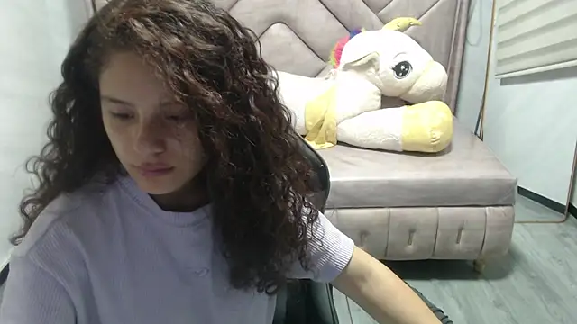 Velvet Moon V online show from October 2025 12:17:02 PM