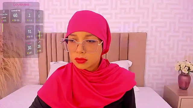 Snapshot of naishaa_ chatting on May 2026 06:34:02 PM naishaa online show from May 2026 06:34:02 PM