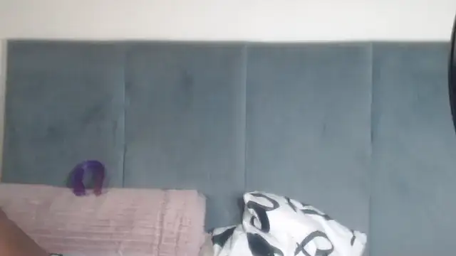 Jah-Queen online show from November 2025 01:17:02 AM