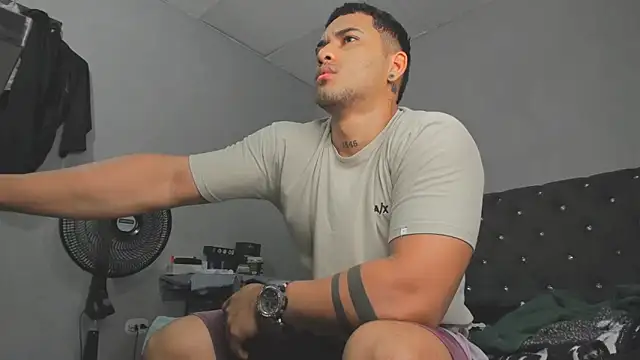 evan hardy online show from October 2025 09:27:01 PM