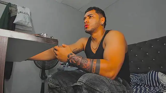 evan hardy online show from January 2026 12:25:01 AM