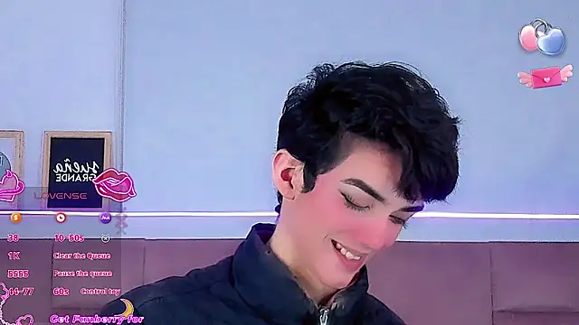 Baby FenixTS online show from December 2025 07:59:02 AM