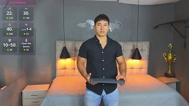 Snapshot of Horny_nick18 chatting on September 2025 10:18:02 AM Horny nick18 online show from September 2025 10:18:02 AM