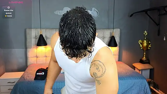 Snapshot of Horny_nick18 chatting on October 2025 12:06:01 PM Horny nick18 online show from October 2025 12:06:01 PM